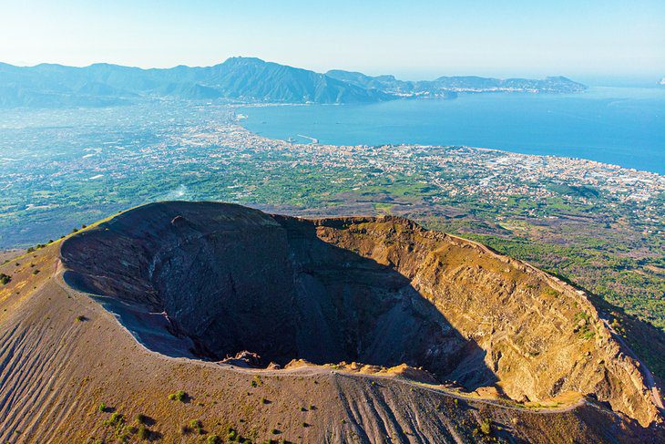 16 Top-Rated Tourist Attractions in Naples & Easy Day Trips