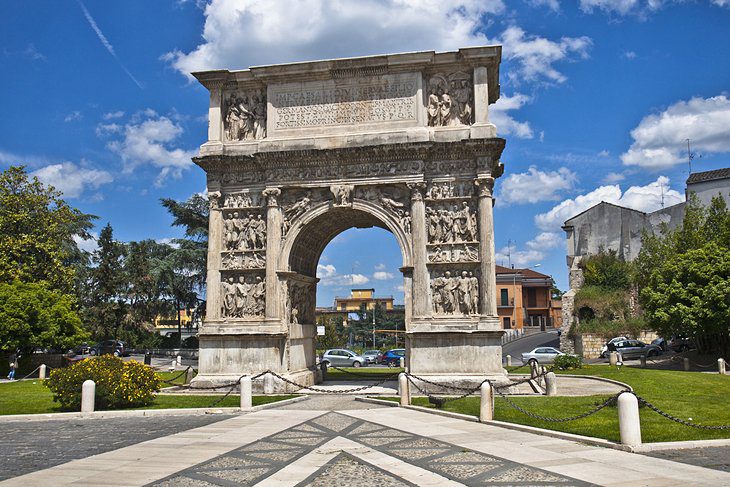 16 Top-Rated Tourist Attractions in Naples & Easy Day Trips