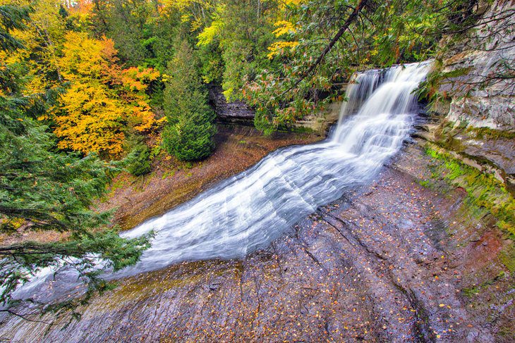 16 Top-Rated Waterfalls in Michigan