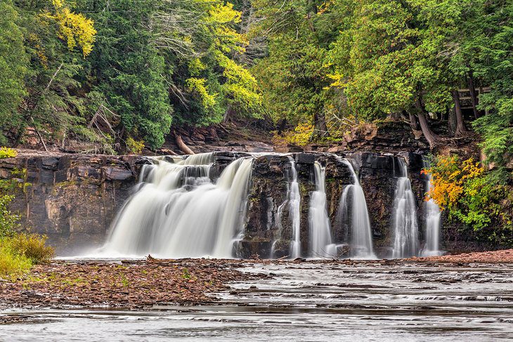 16 Top-Rated Waterfalls in Michigan