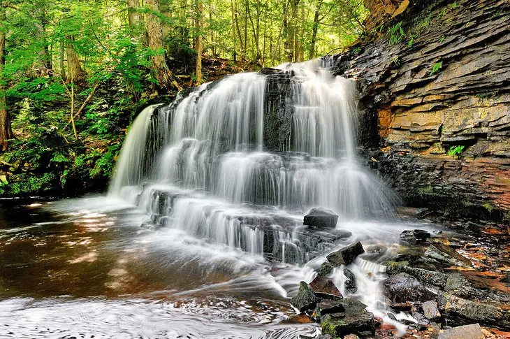 16 Top-Rated Waterfalls in Michigan