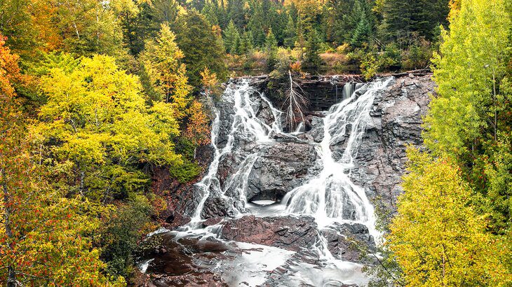 16 Top-Rated Waterfalls in Michigan