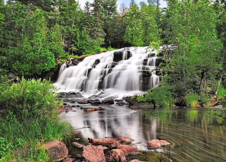 16 Top-Rated Waterfalls in Michigan