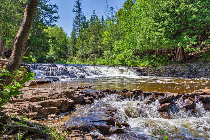 16 Top-Rated Waterfalls in Michigan