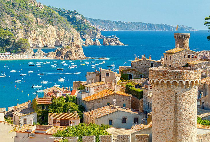 17 Best Places to Visit in Catalonia