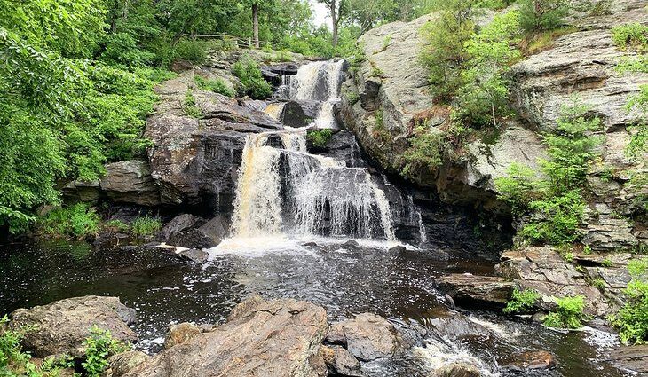 17 Best Places to Visit in Connecticut