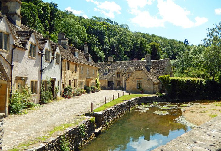 17 Best Villages in the Cotswolds