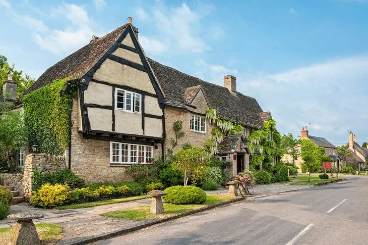 17 Best Villages in the Cotswolds