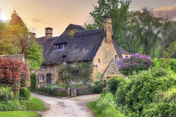 17 Best Villages in the Cotswolds