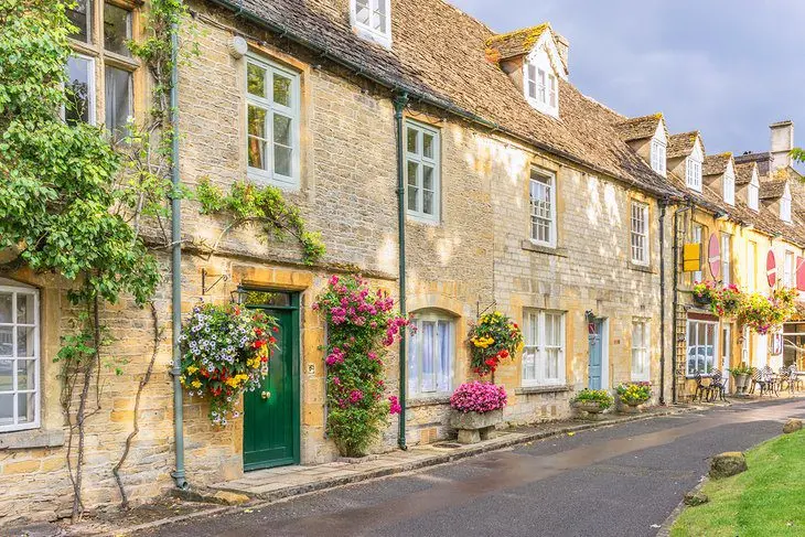 17 Best Villages in the Cotswolds