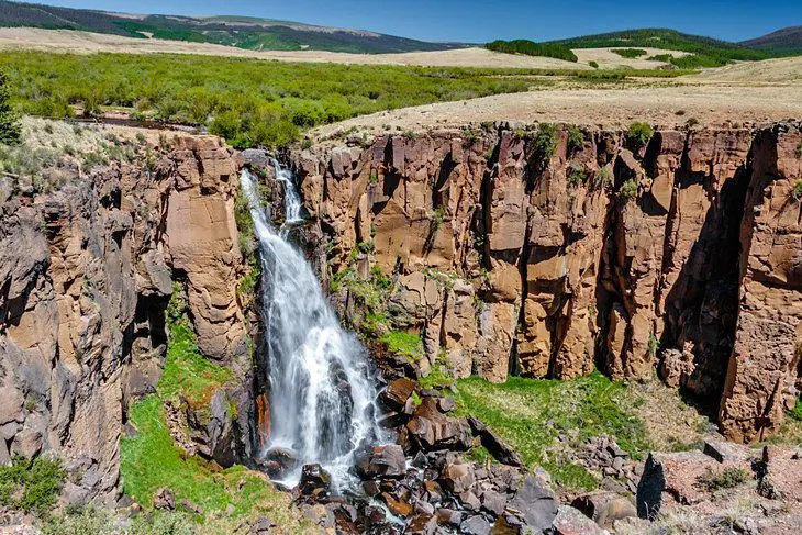 17 Best Waterfalls in Colorado