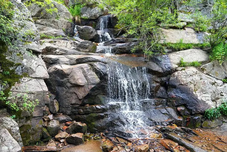 17 Best Waterfalls in Colorado