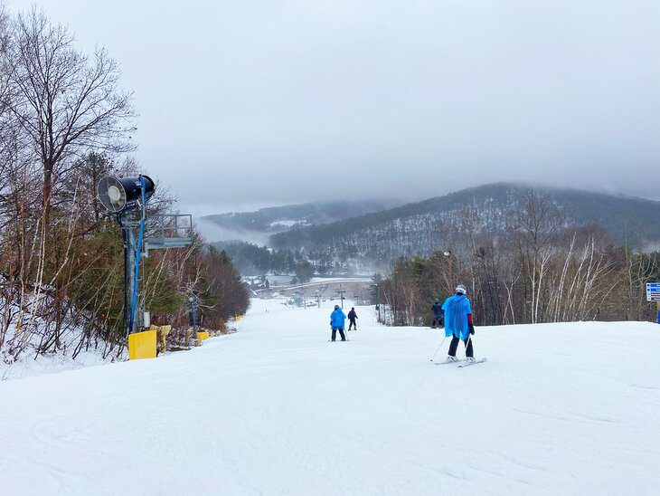 17 Top-Rated Ski Resorts on the East Coast, 2023/24