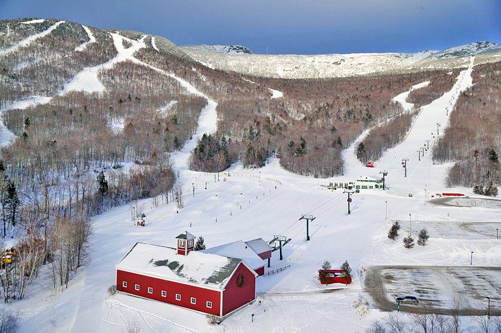 17 Top-Rated Ski Resorts on the East Coast, 2023/24