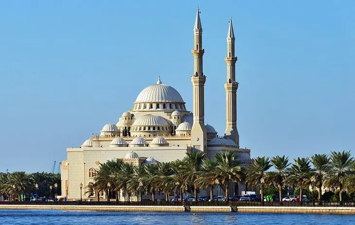 17 Top Tourist Attractions & Places to Visit in Sharjah