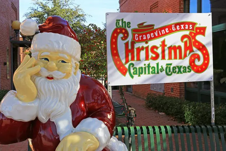 18 Best Christmas Towns in the US