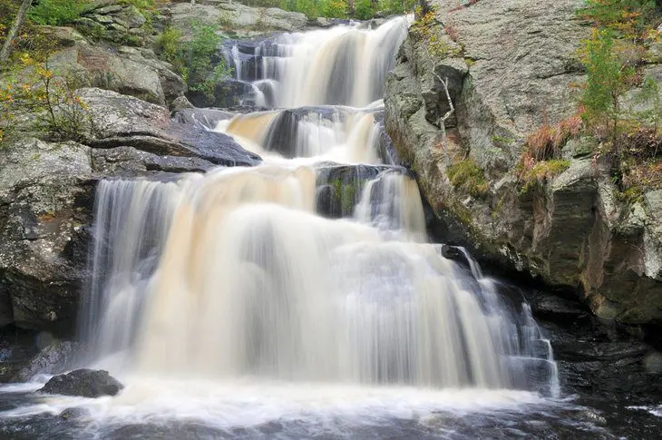 18 Best Waterfalls in Connecticut