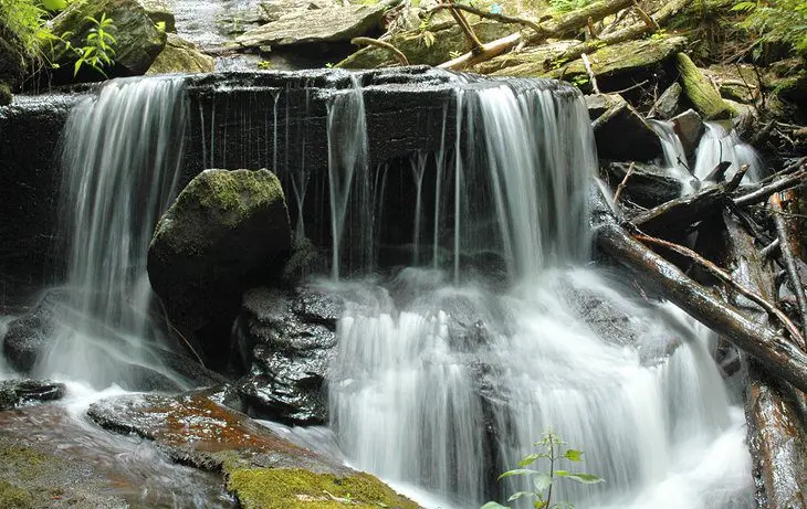 18 Best Waterfalls in Connecticut