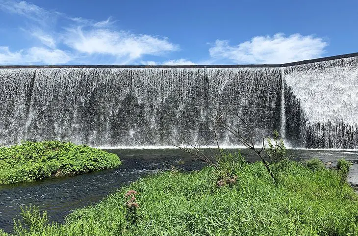 18 Best Waterfalls in Connecticut