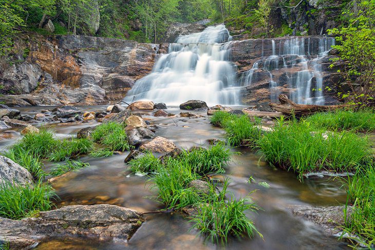 18 Best Waterfalls in Connecticut