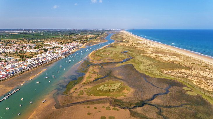 18 Top-Rated Beaches in the Algarve