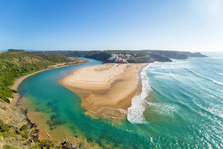 18 Top-Rated Beaches in the Algarve