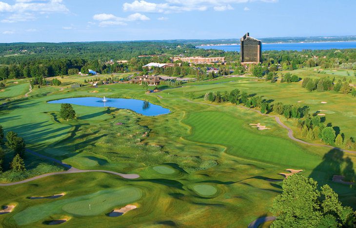 18 Top-Rated Resorts in Michigan