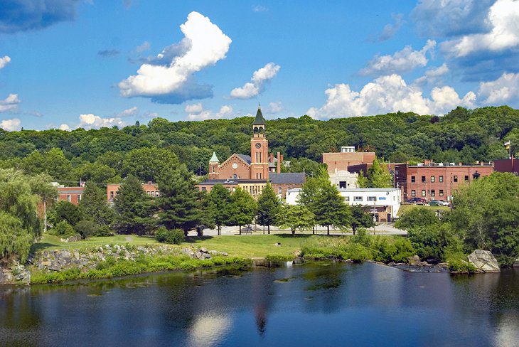 18 Top-Rated Small Towns in Connecticut