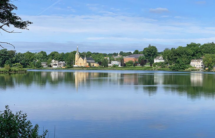 18 Top-Rated Small Towns in Connecticut