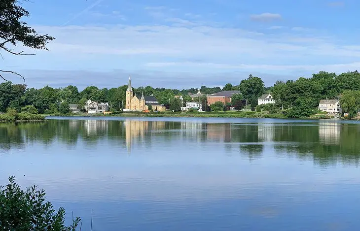 18 Top-Rated Small Towns in Connecticut