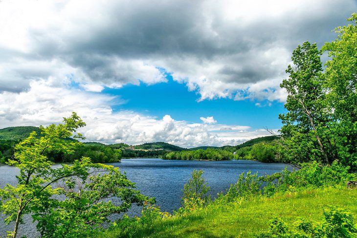 19 Best Lakes in New York