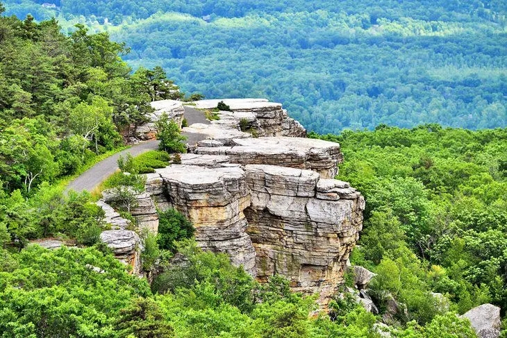 19 Best National & State Parks in New York