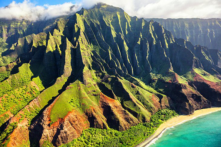 19 Top-Rated Tourist Attractions in Hawaii