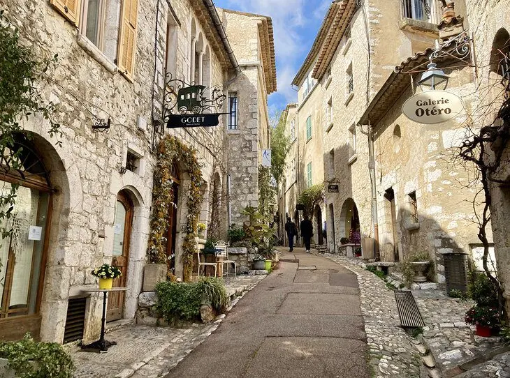 20 Best Places to Visit in the South of France