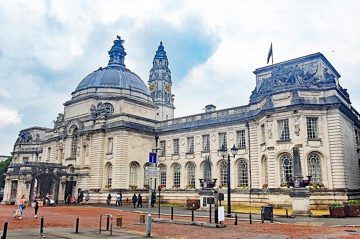 20 Top Tourist Attractions & Places to Visit in Cardiff