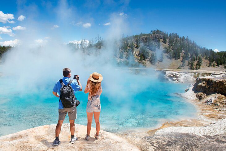 21 Best Vacation Spots for Couples in the US