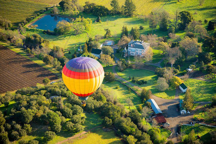 21 Best Vacation Spots for Couples in the US