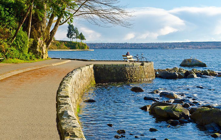 22 Top Tourist Attractions & Places to Visit in Vancouver, BC