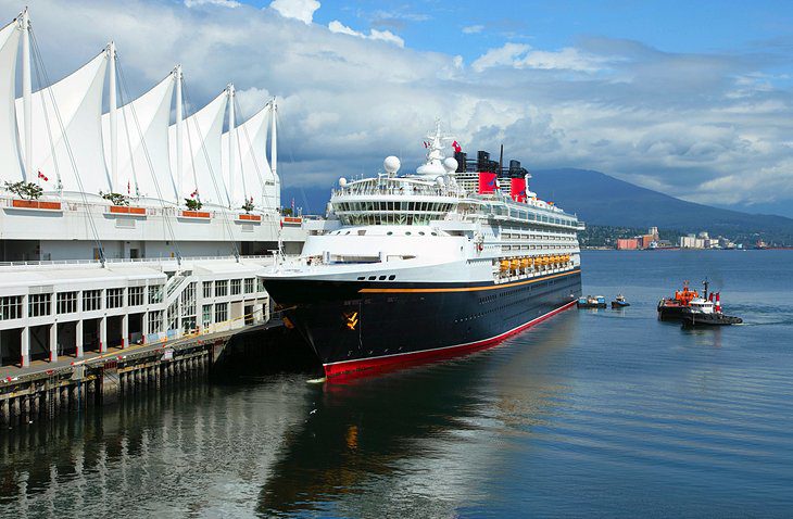 22 Top Tourist Attractions & Places to Visit in Vancouver, BC