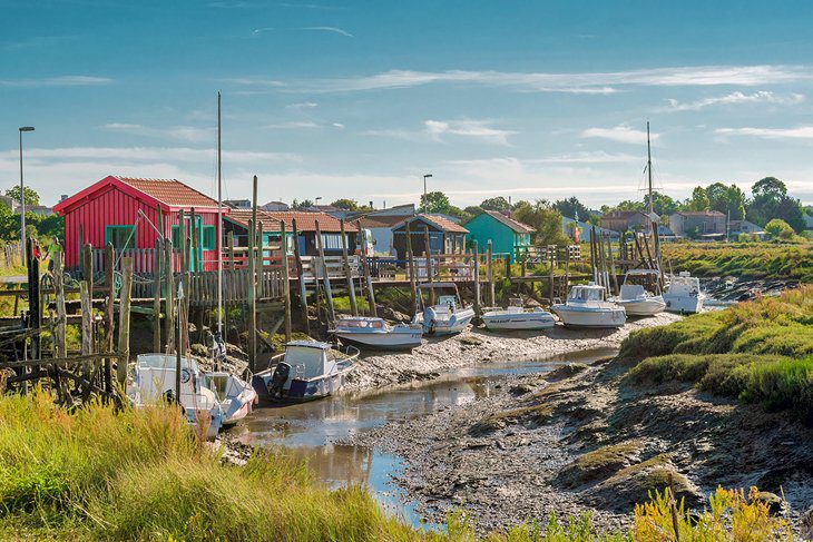 28 Top Attractions & Beautiful Villages in Poitou-Charentes