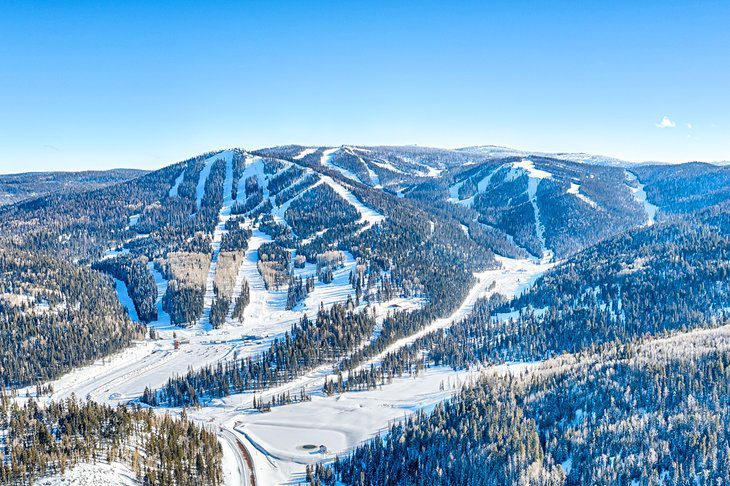 3 Best Ski Resorts in Arizona, 2023/24