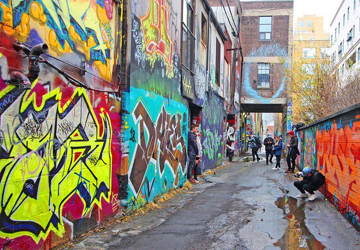 30 Top-Rated Tourist Attractions in Toronto