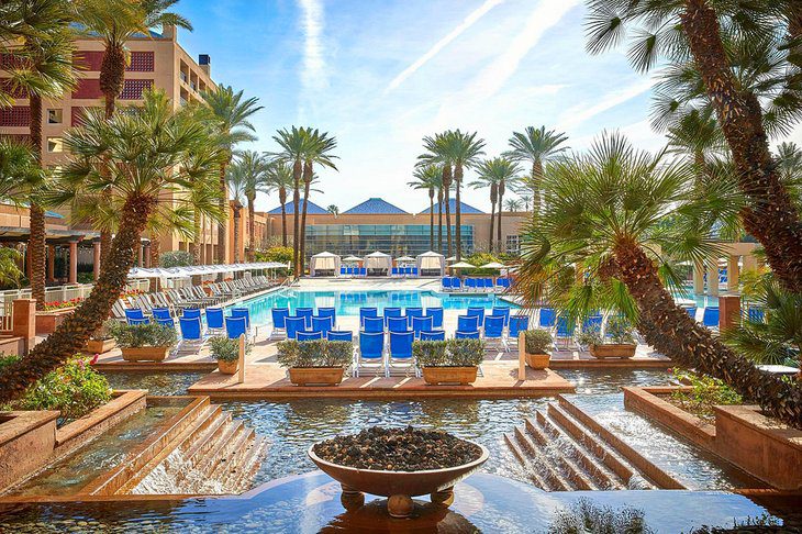 4 Best Resorts in Indian Wells, CA