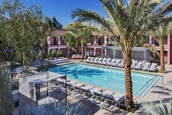 4 Best Resorts in Indian Wells, CA