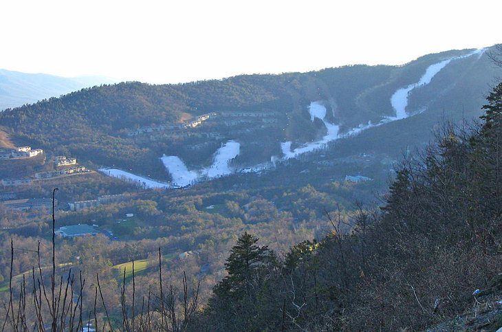 4 Best Ski Resorts in Virginia, 2023/24