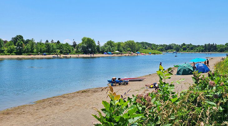 4 Top-Rated Beaches in Mississauga, Ontario