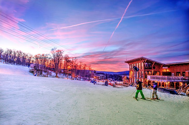 4 Top-Rated Ski Resorts in West Virginia, 2023/24