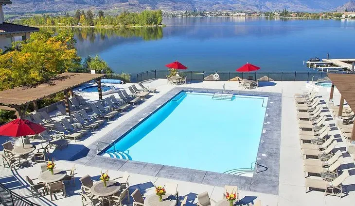 5 Best Resorts in Osoyoos, BC