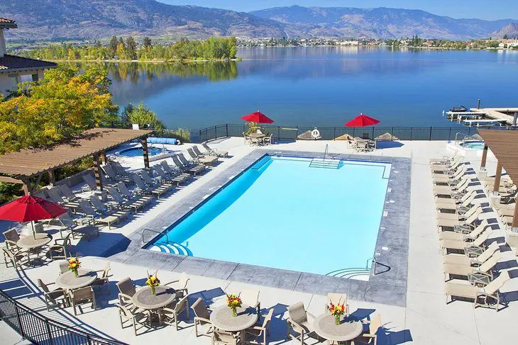 5 Best Resorts in Osoyoos, BC