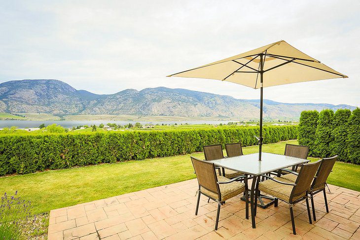 5 Best Resorts in Osoyoos, BC